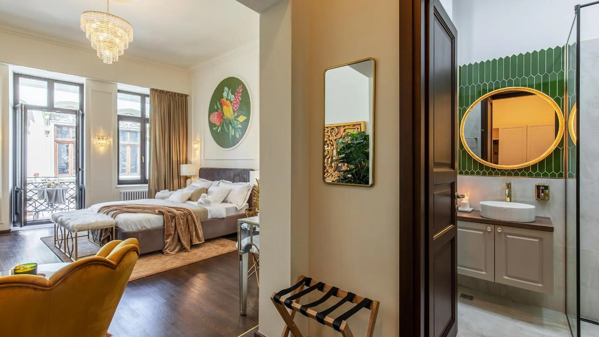 Old Town Luxury Suites With Balcony بوخارست 0*,  رومانيا