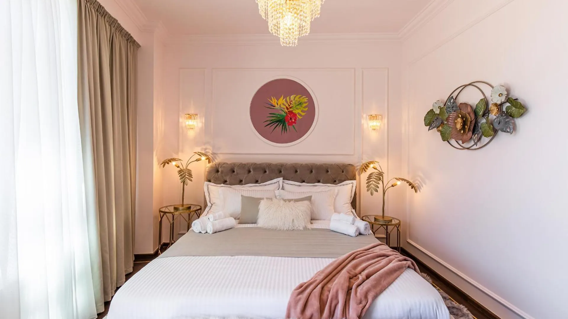 Old Town Luxury Suites With Balcony بوخارست