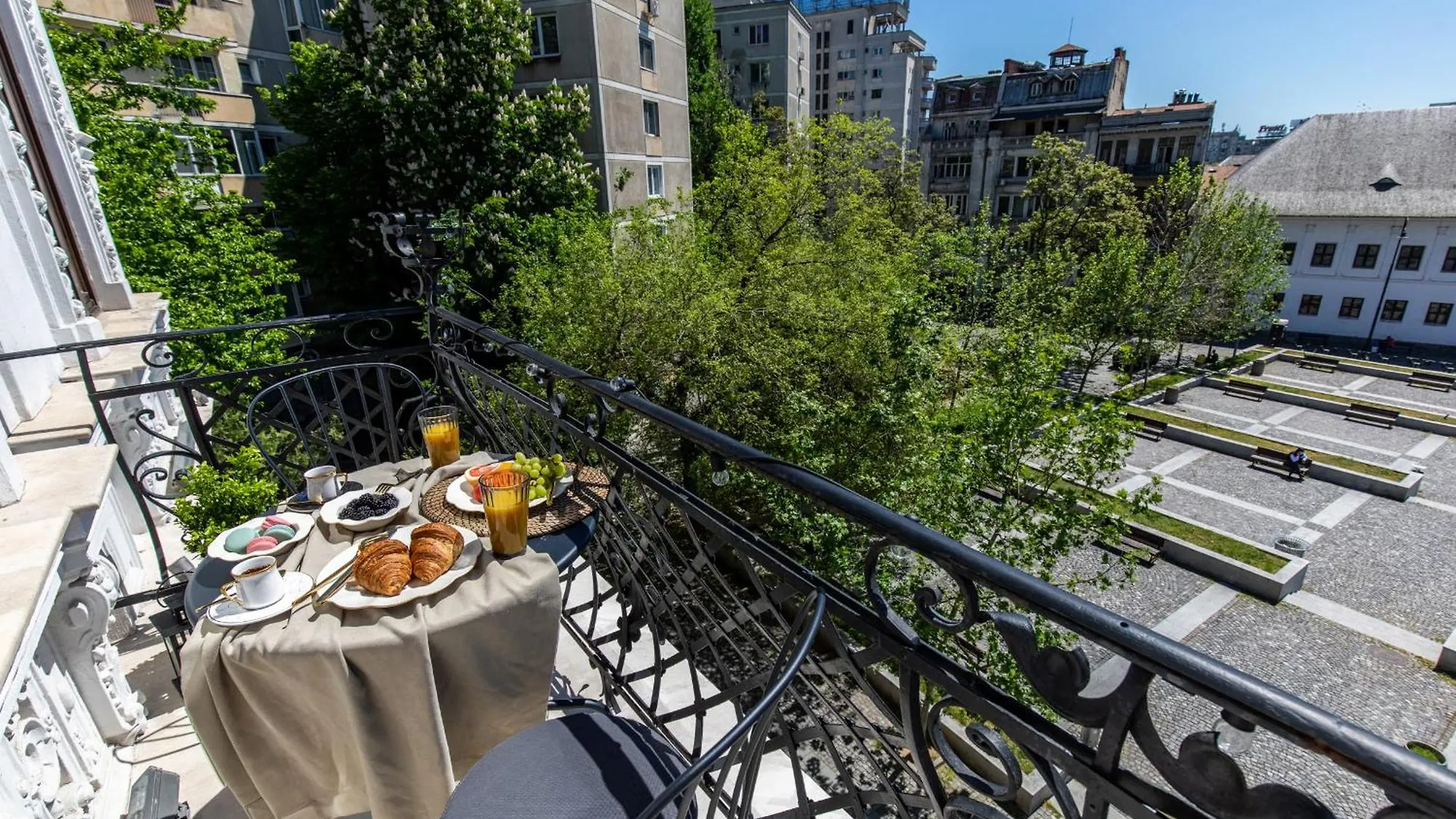 Old Town Luxury Suites With Balcony بوخارست 0*,