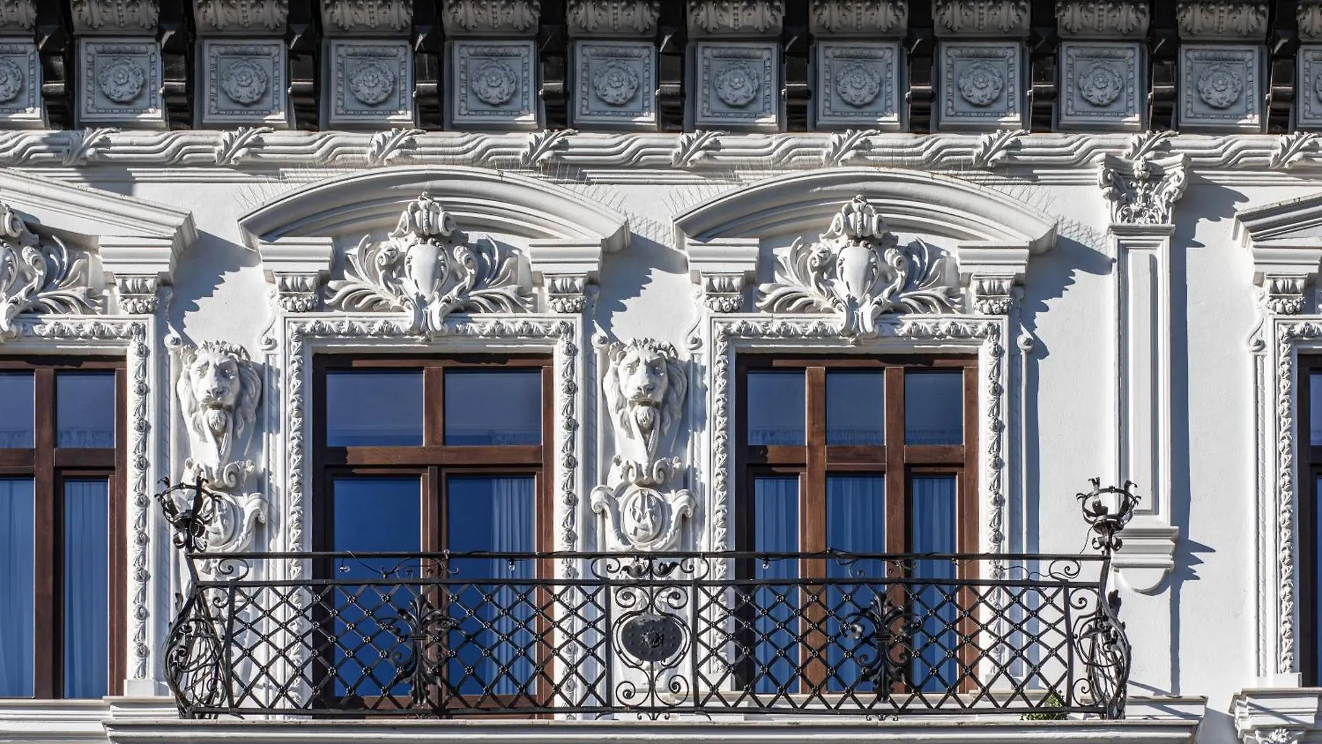 Old Town Luxury Suites With Balcony بوخارست شقة